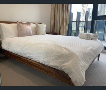 Union Tower - Furnished 1 Bed 1 Bath Apartment with Study ！ - Photo 3