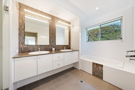 Impeccable Family Home in Premier Street with Everything at your Fingertips - Photo 5