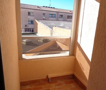 Location Appartement 2 pièces 50m² DRAGUIGNAN 83300 - Photo 5