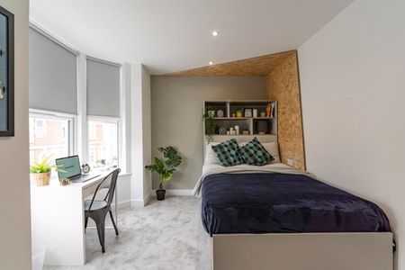 Montgomerie #22 - Photo 3