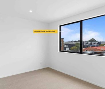 Brand New house - Modern, Stylish and Classy! - Photo 1