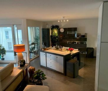 Appartement situé dans une zone résidentielle et proche des commodités - Foto 6