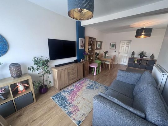 3 bedroom semi-detached house to rent - Photo 1