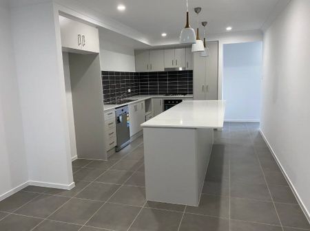 Premium Duplex Living - Photo 3