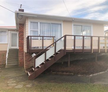 3 BEDROOM, TE ATATU SOUTH - Photo 2