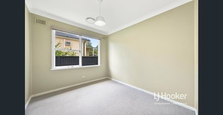 UPDATED 3 BEDROOM HOME - Photo 5