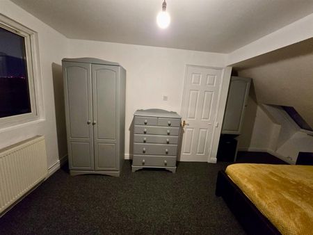 Cowbridge Road, Harrow - Photo 2