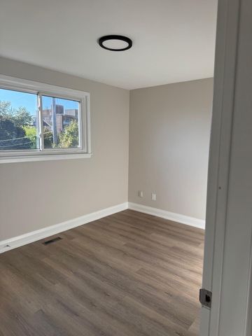 For Lease - 34 Rita Drive Unit# Upper, Toronto, Ontario - Photo 2