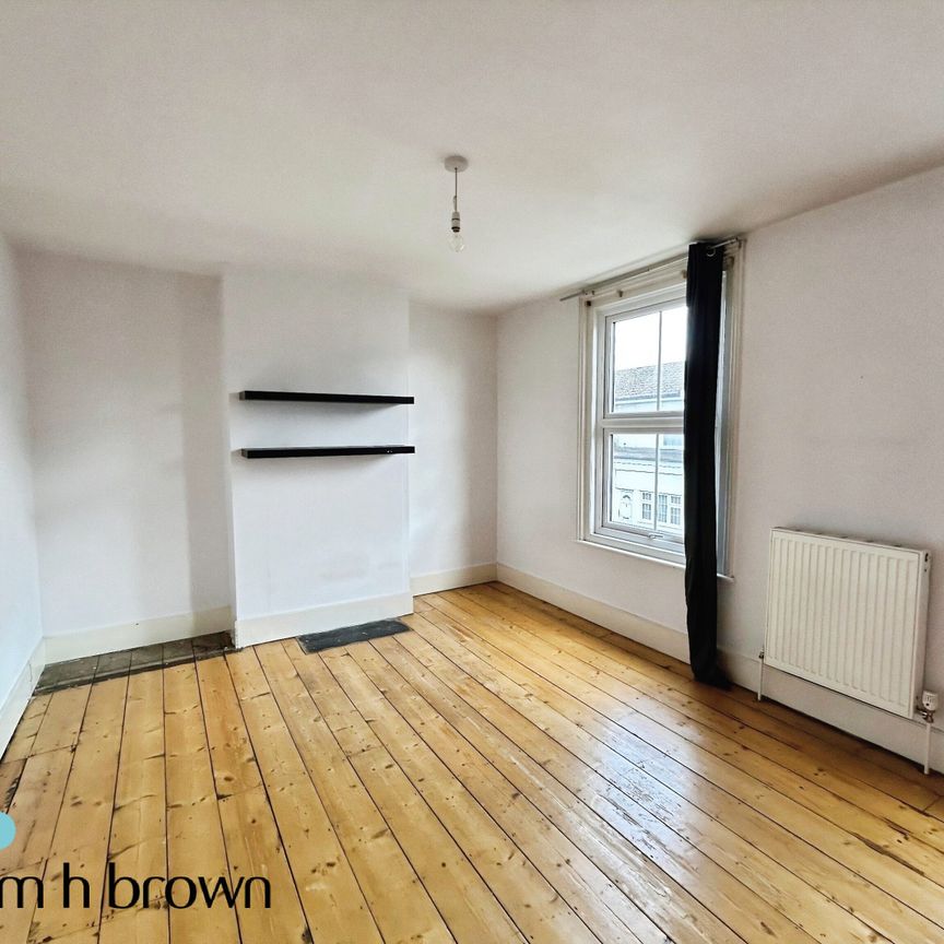 Wherstead Road, Ipswich - Photo 1