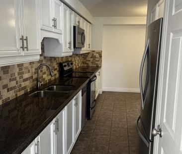 For Lease - 79 Cashel Court, Aurora, Ontario - Photo 6