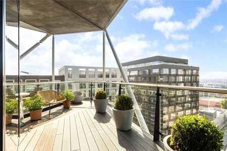 Riverlight Quay, London, SW11 flat - penthouse to rent - Photo 4