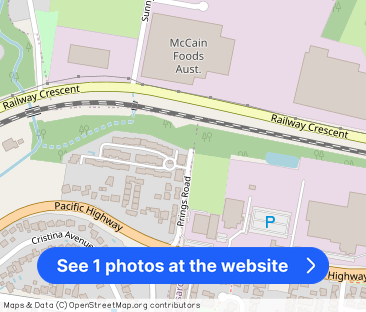 THREE BEDROOM TOWNHOUSE - Photo 1