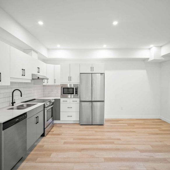 Beverly: Wheelchair Accessible – 710 Westminster, Winnipeg, MB - Photo 1