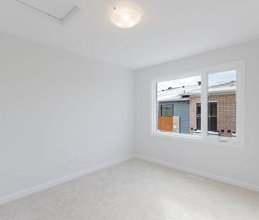 For Lease - 911 Creekway Private, Kanata, Ontario - Photo 3