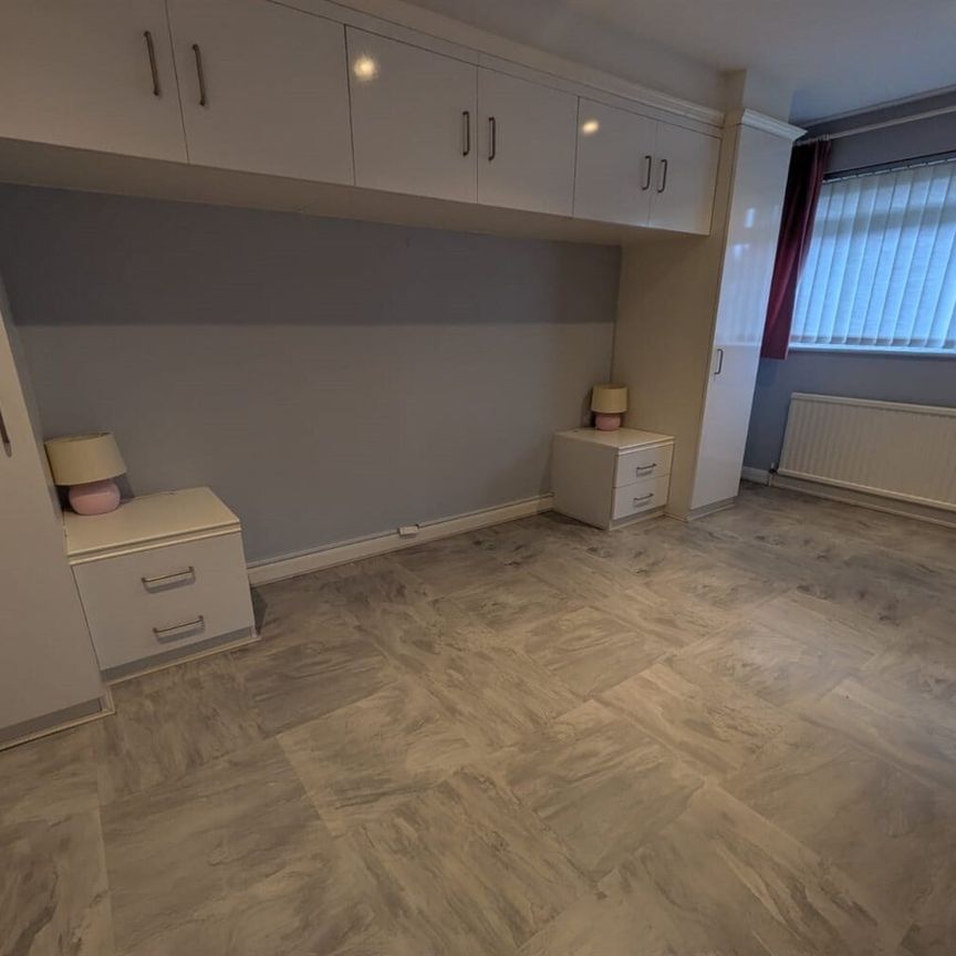 Sloan Drive, Bramcote, NG9 3GL - Photo 1