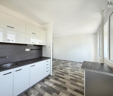 Pronájem bytu 2+1 63 m2 - Fotografie 6