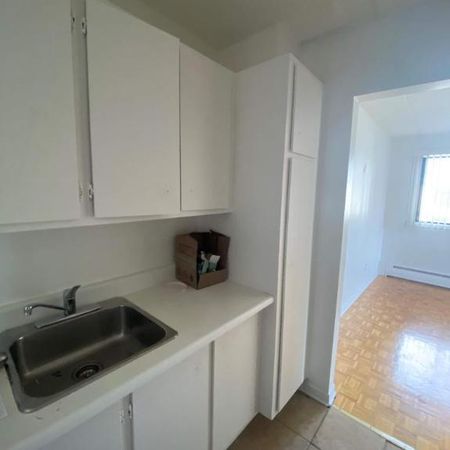 2 CH - 1 SDB - Saint-Jean-sur-Richelieu - $1,295 /mo - Photo 3