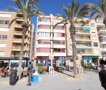 Apartamento en el Paseo Maritimo en Torrevieja. - Photo 5