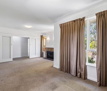 Three-bedroom home perfectly positioned - Photo 1