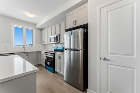 For Lease - 714 FAIRLINE Row, Kanata, Ontario - Photo 3