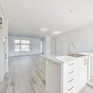 MAISON DE VILLE À LOUER - Dispo 1er juillet- L'ANGE-GARDIEN- QUÉBEC - Photo 2
