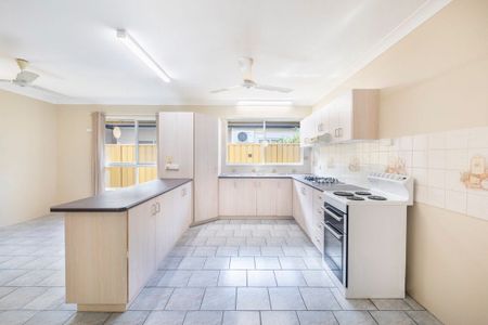 QUIET COMFORT IN DURACK! - Photo 3