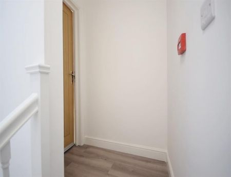 1 Bedroom Apartment To Let - Photo 5
