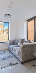 Bolters Lane, BANSTEAD - Photo 3