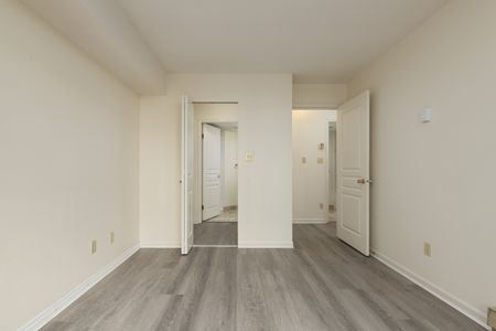 7025 Stride Ave (1st Floor), Burnaby - Photo 4