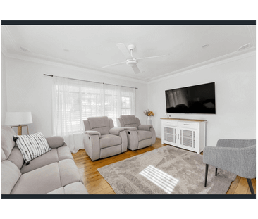 Spacious & Light Filled Home - Photo 1