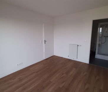 location Appartement T2 DE 41.1m² À ASNIERES - Photo 2