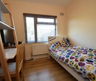 2 bedroom maisonette - Photo 3