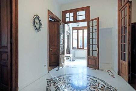 Zona Bd. Dacia imobil reprezentativ 9 camere - Fotografie 5