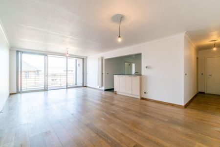 Appartement te huur in Halle - Photo 2