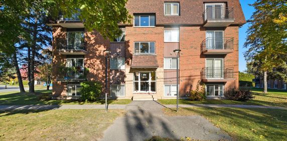 1875 Rue Saint Louis (Gatineau) Superbe 3 1/2 Dans La Région De Gatineau - Photo 2