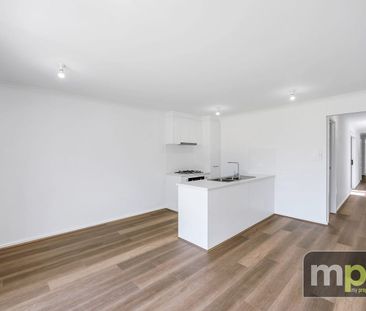 Modern Living in Elizabeth North! - Photo 5