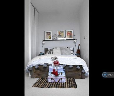 1 bedroom flat to rent - Photo 6