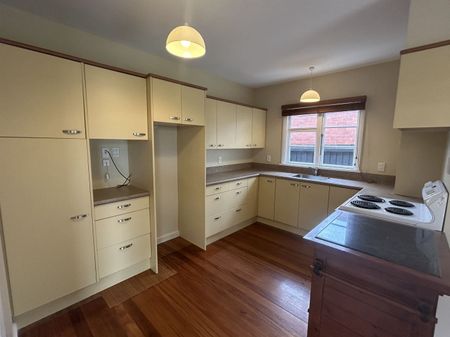 Jump into Jennifer - Photo 5