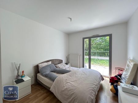 Location Appartement 4 pièces 102m² ST DIZIER 52100 - Photo 3