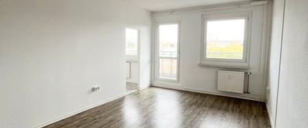 Herrliche 4-Raum Wohnung in Dresden-Gorbitz! - Photo 1