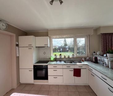 Halfopen woning met 3 slaapkamers, garage en een ruime tuin, in Zul... - Photo 4