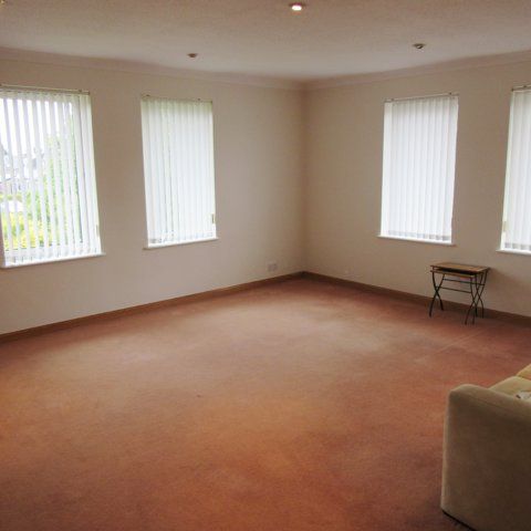 47 Hilton Heights, AB24 4QE, Aberdeen - Photo 1