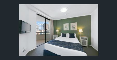 Furnished, pool, gym and an unbeatable location! - Photo 3