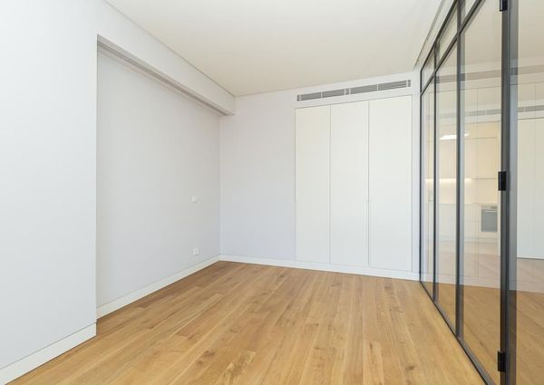 1 Bedroom Apartment with a view, Largo do Rato, Lisboa