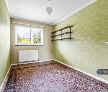 4 bedroom detached house to rent - Photo 5