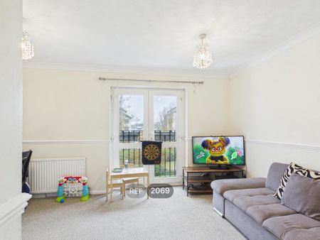 2 bedroom apartment to rent - Photo 2