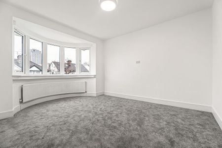 3 bedroom semi-detached house to rent - Photo 4