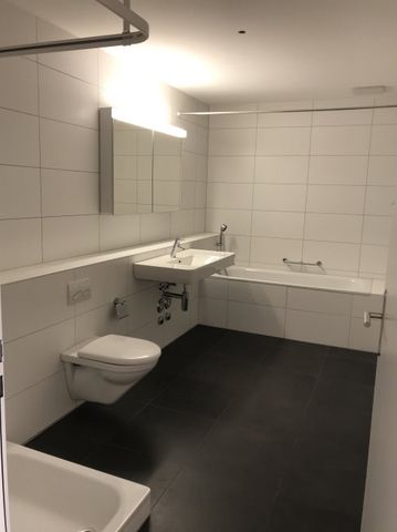 3.5 Zimmer, 86 m², 2. Stock - Photo 3