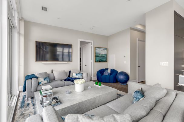 For Lease - 88 Harbour Street Unit# SPH 201, Toronto, Ontario - Photo 1