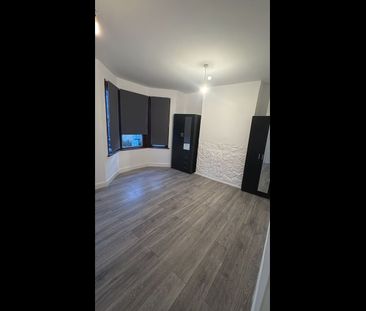 1 Bed Flat, Forest Road, E17 - Photo 3
